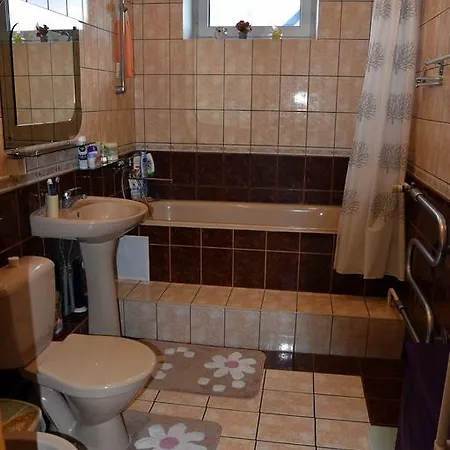 Cozy John's House Вільнюс