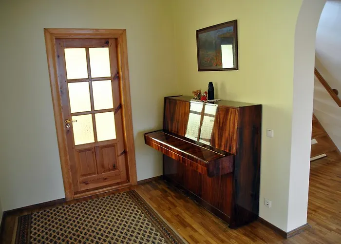 Cozy John's House Вільнюс