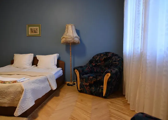 Проживання в сім'ї Cozy John's House Вільнюс